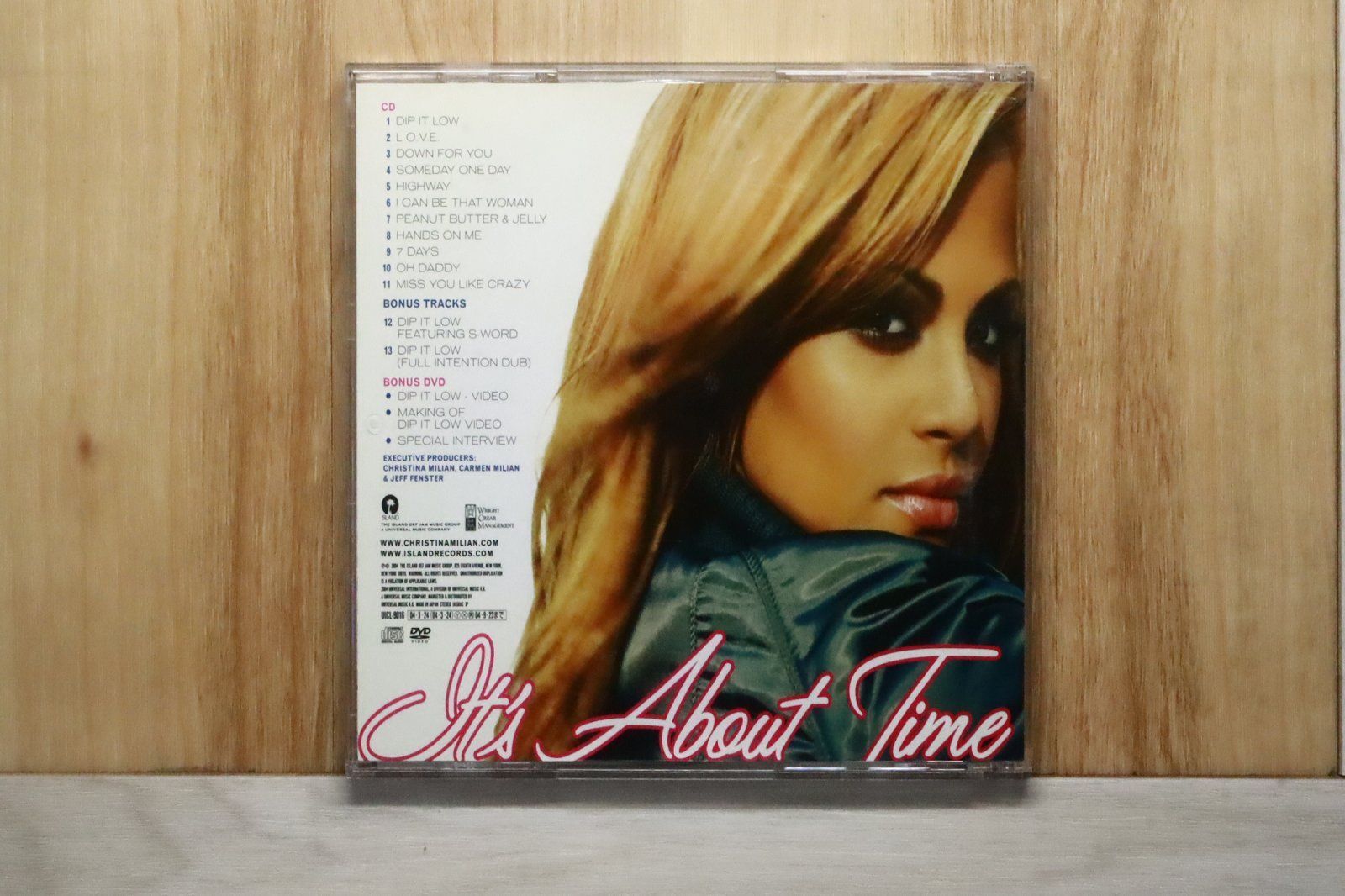 【値下げ交渉OK】クリスティーナ・ミリアンベストアルバム　カード付き　サイン入り 値下げ交渉OK】クリスティーナ・ミリアンベストアルバム カード付き