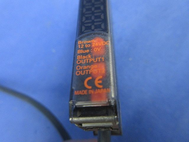  チャンネル光電アンプ コード長さ約200 cm E 3 X-MDA 11 電設資材 材料 資材