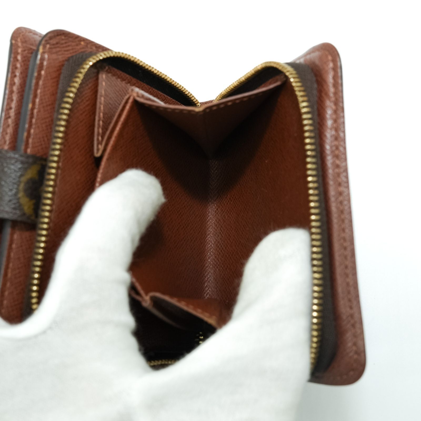 61667 モノグラム