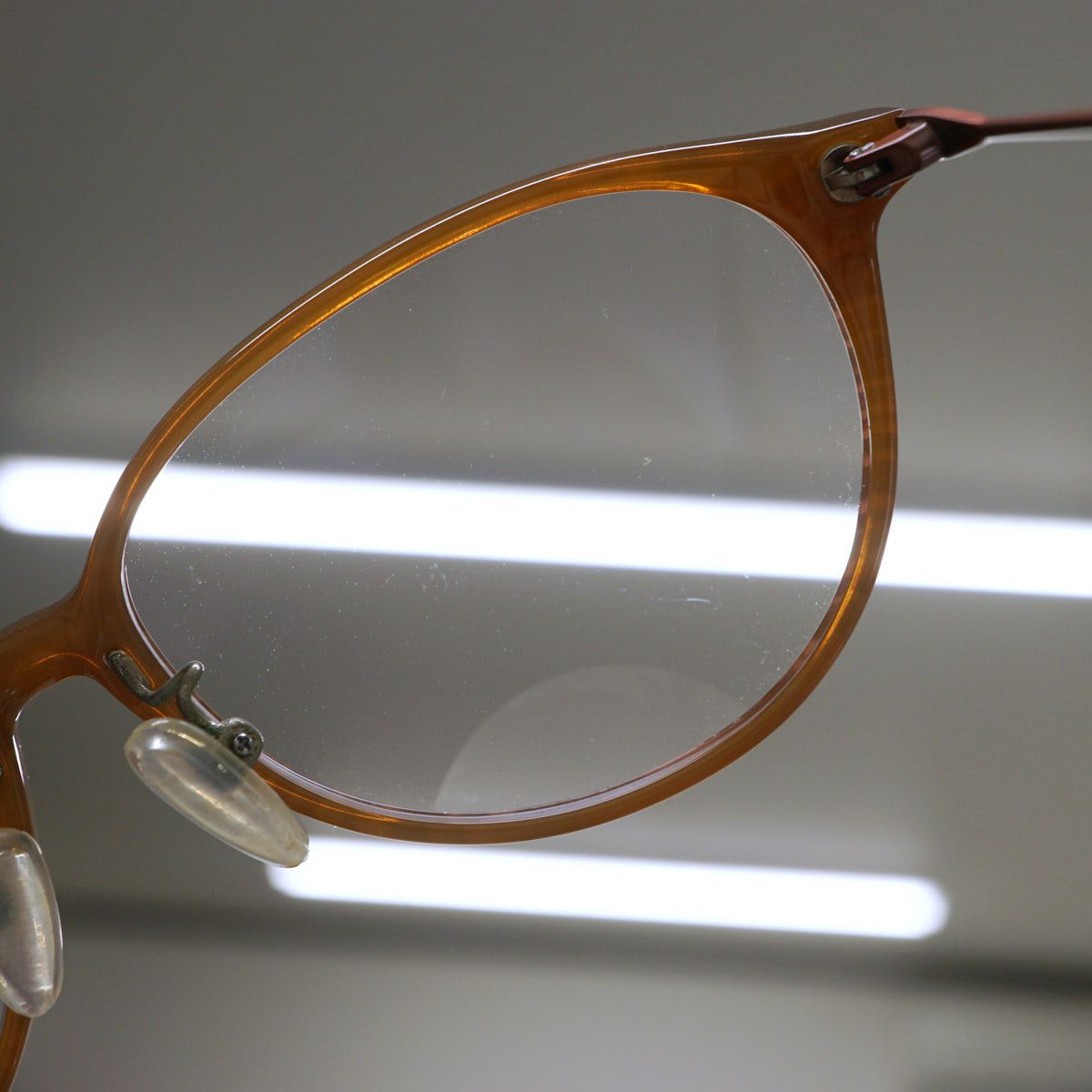 クリアレンズサングラス eyebrella ルーペサングラス USED美品 EB-25