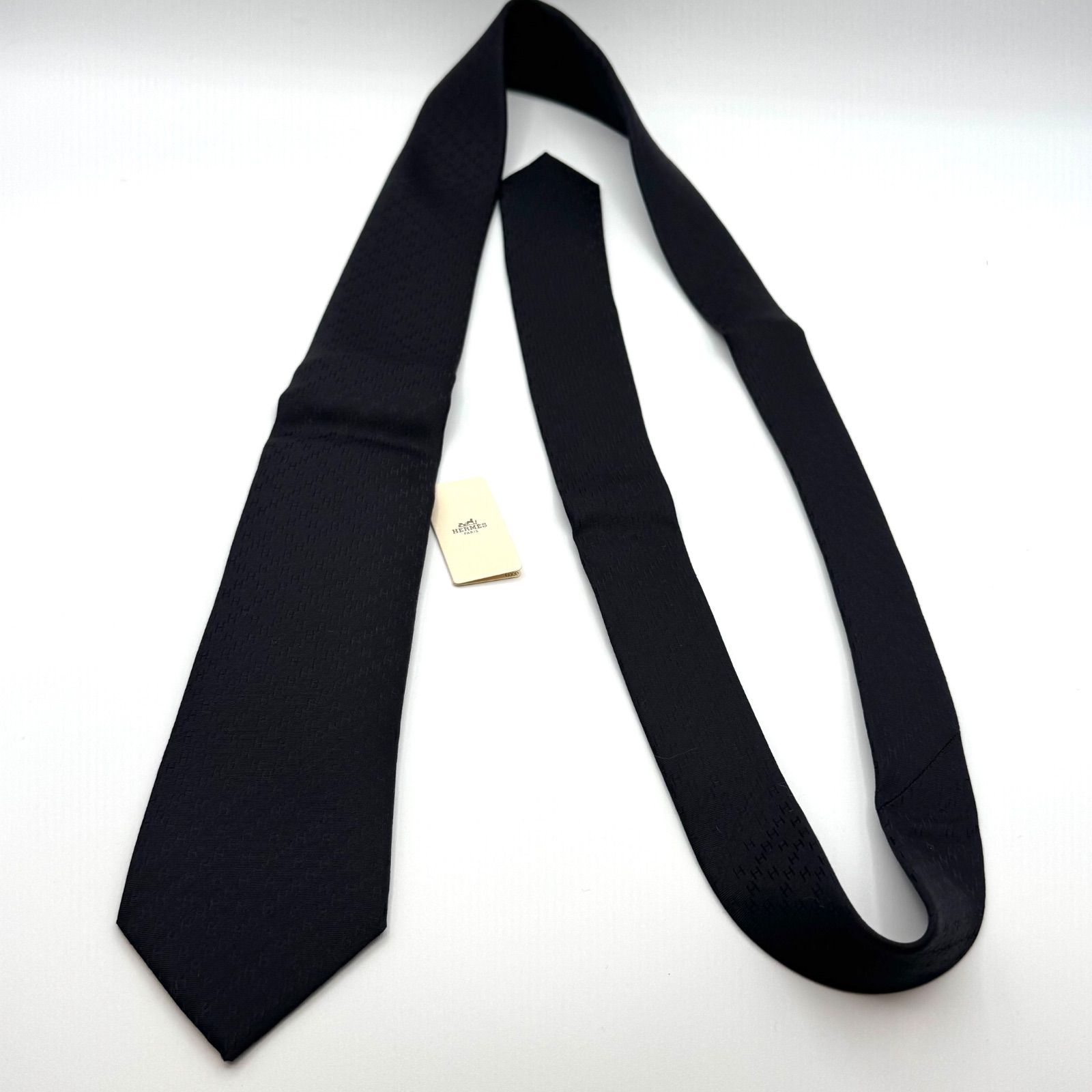 HERMES ファソネ H柄 ジャガード 黒 ネクタイ 117214 - メルカリ