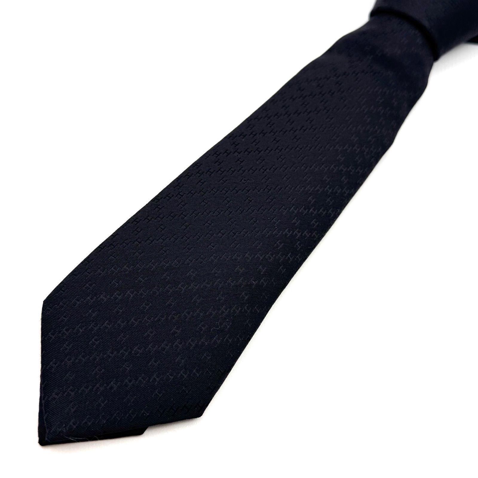HERMES ファソネ H柄 ジャガード 黒 ネクタイ 117214 - メルカリ
