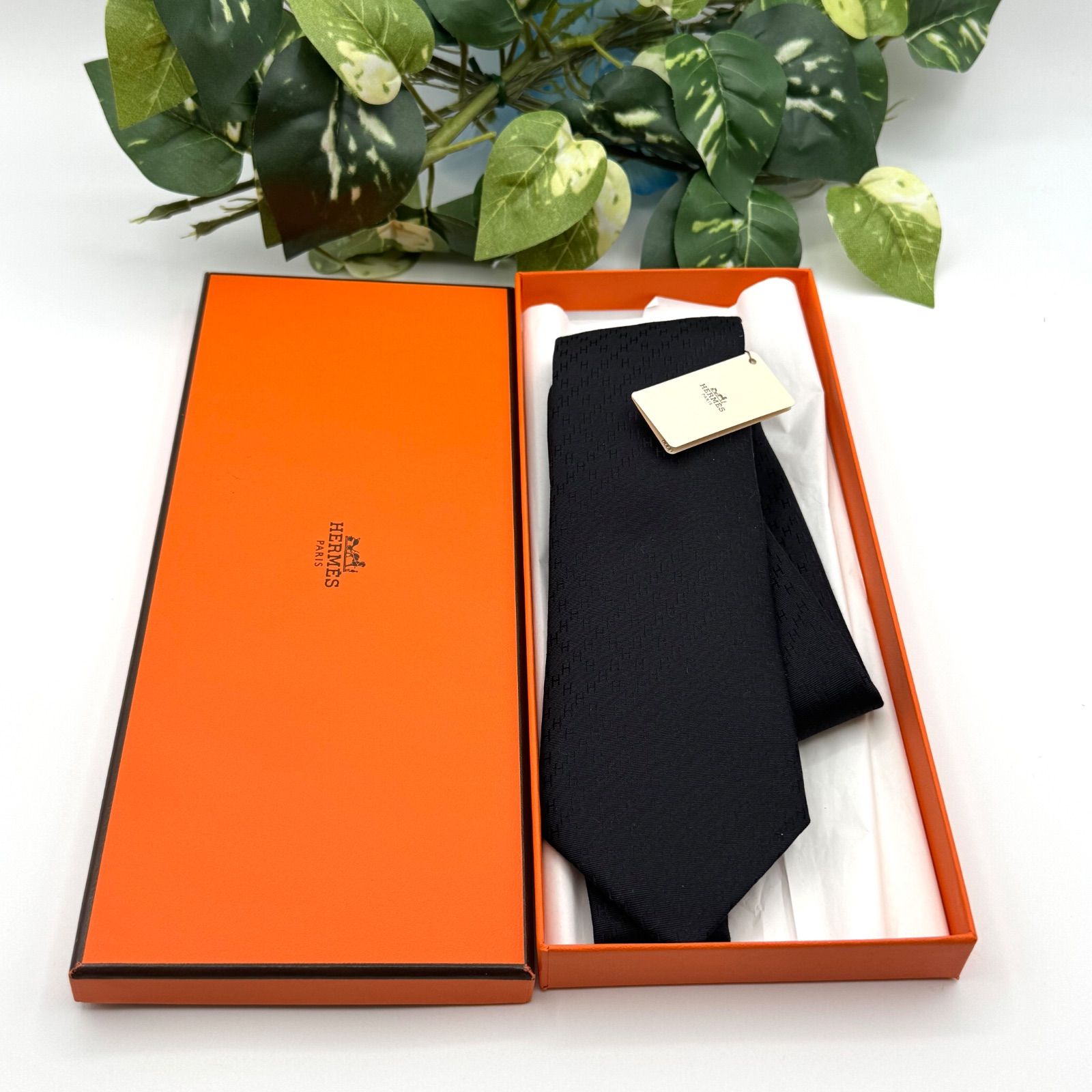 HERMES ファソネ H柄 ジャガード 黒 ネクタイ 117214 - メルカリ