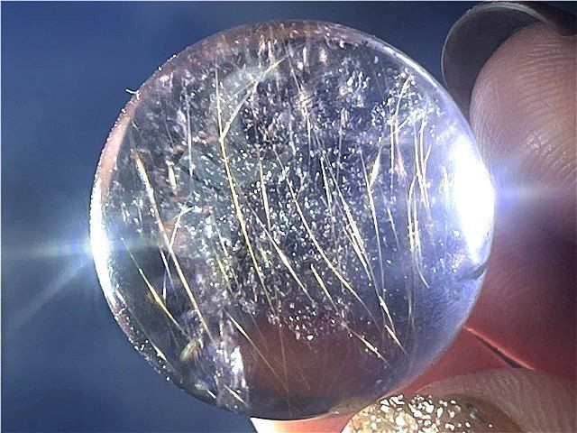 AAA級天然ゴールドルチルクォーツ丸玉B88P1/91P12A - メルカリ