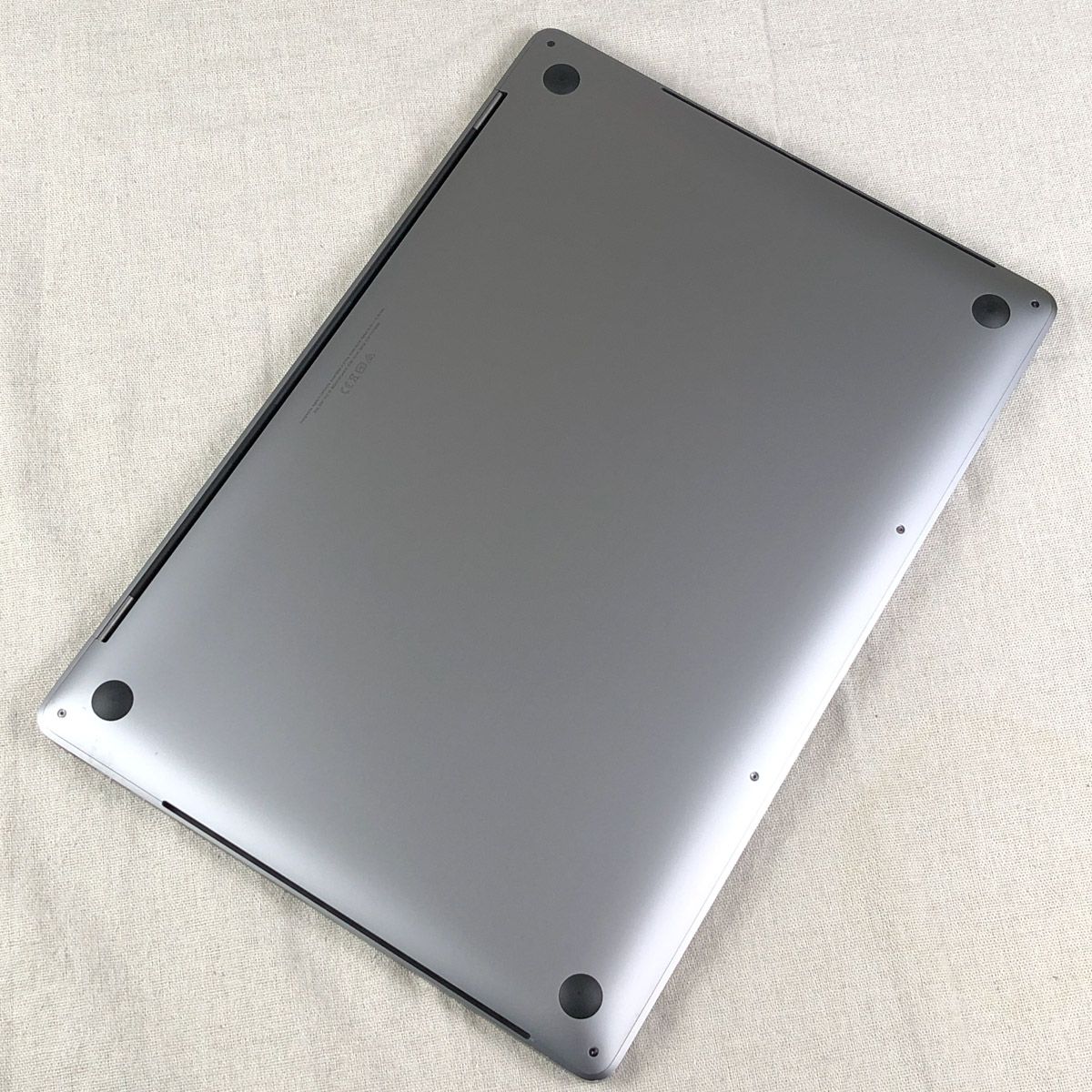 本体のみ】Apple MacBook Pro (16インチ 2019)【Touch Bar・Radeon Pro