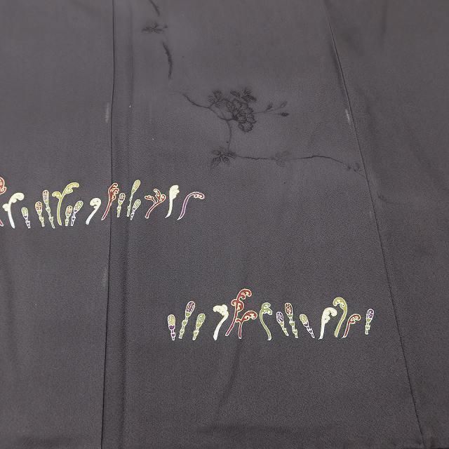 土筆と蔓草”訪問着