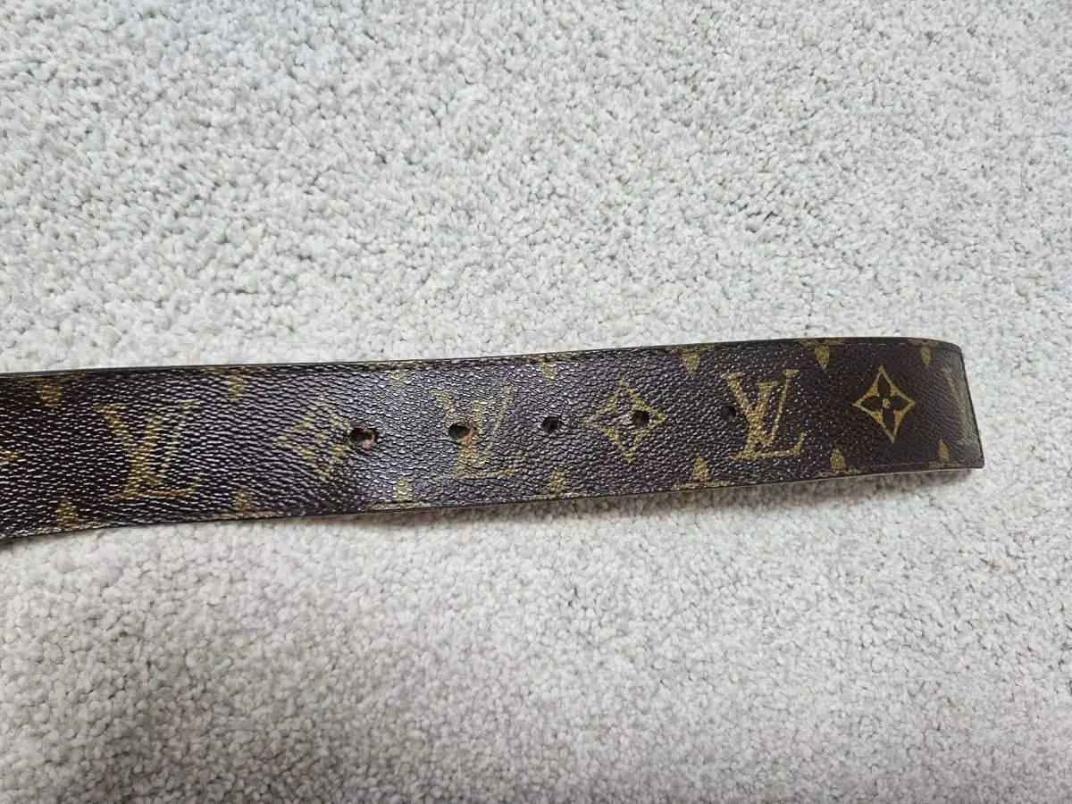 ルイヴィトン モノグラム ベルト ブラウン ゴールド