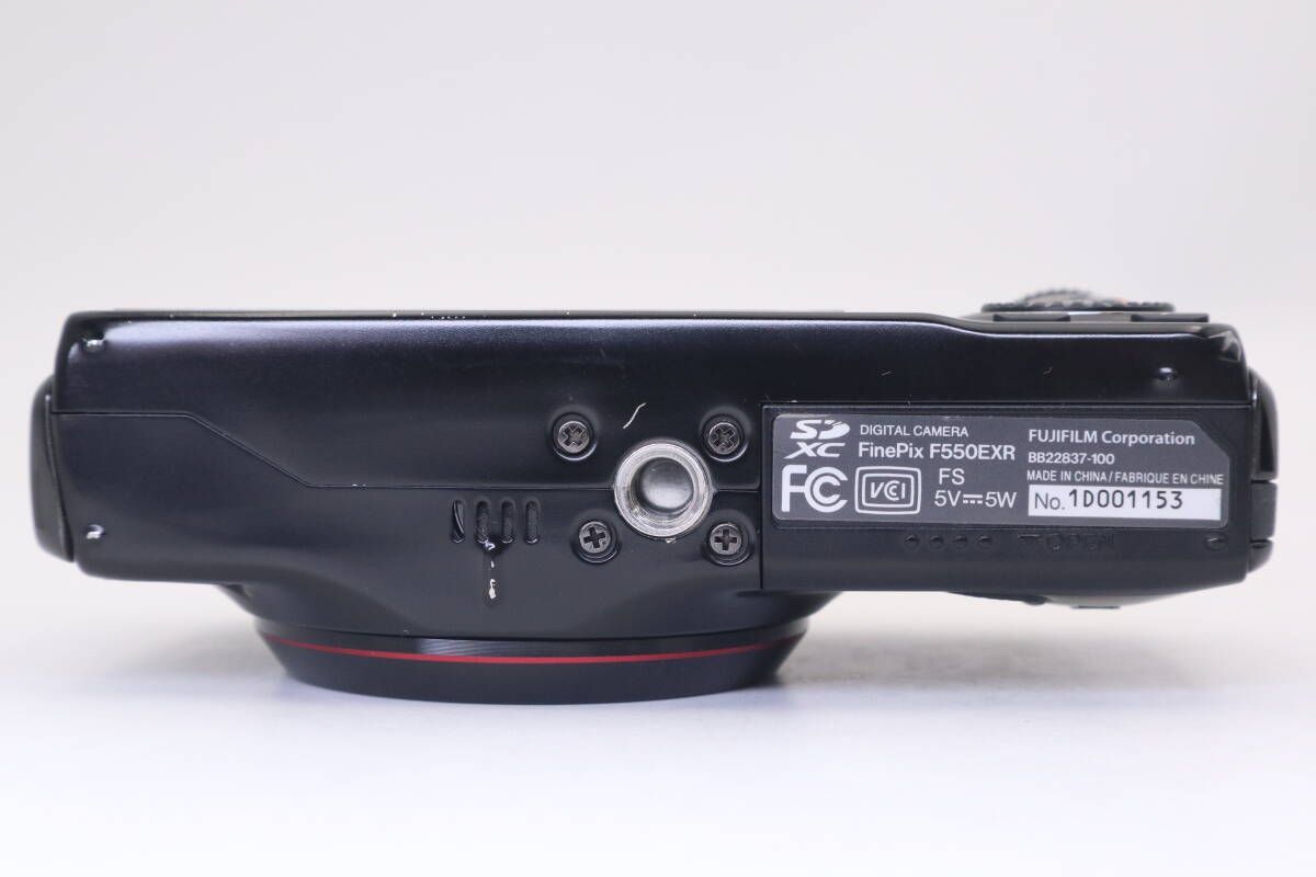 FUJIFILM FINEPIX F550EXR 富士フイルム コンパクトデジタルカメラ