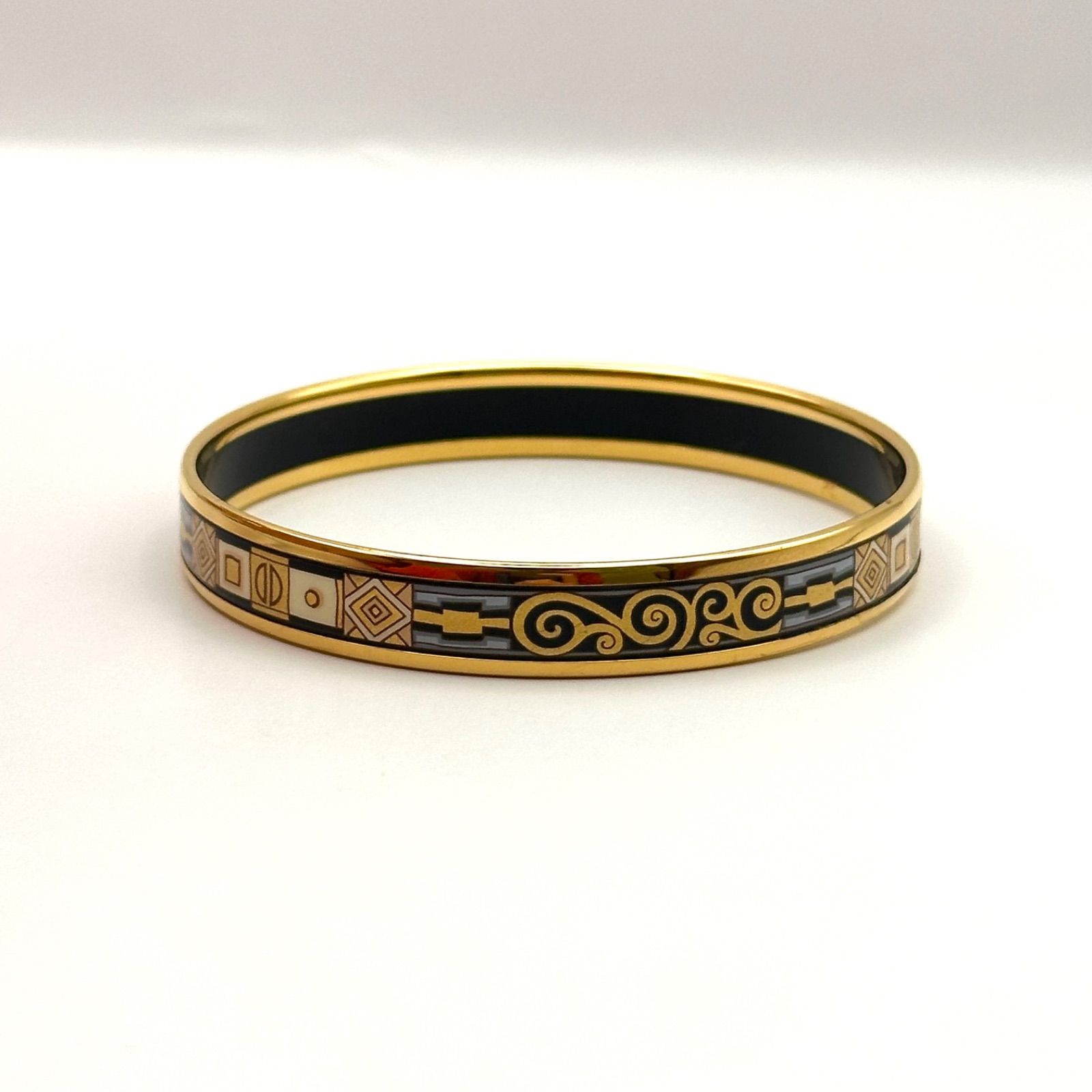 ★MICHAELA FREY★ バングル スカラベ エジプト ゴールド 箱付き 美品】MICHAELA FREY WIEN ミカエラフレイ バングル ゴールドカラー