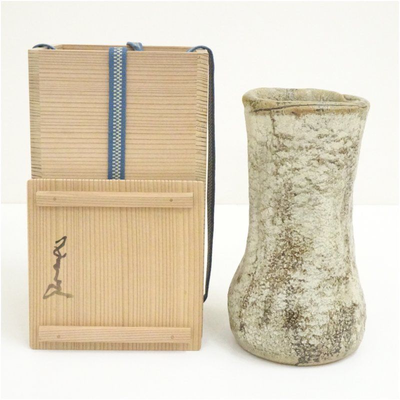 河本五郎造 灰釉花入 共箱 花入れ 茶道 茶道具 花瓶 花器 おしゃれ フラワーベース 道具 茶室 華道 華道具 インテリア hnir