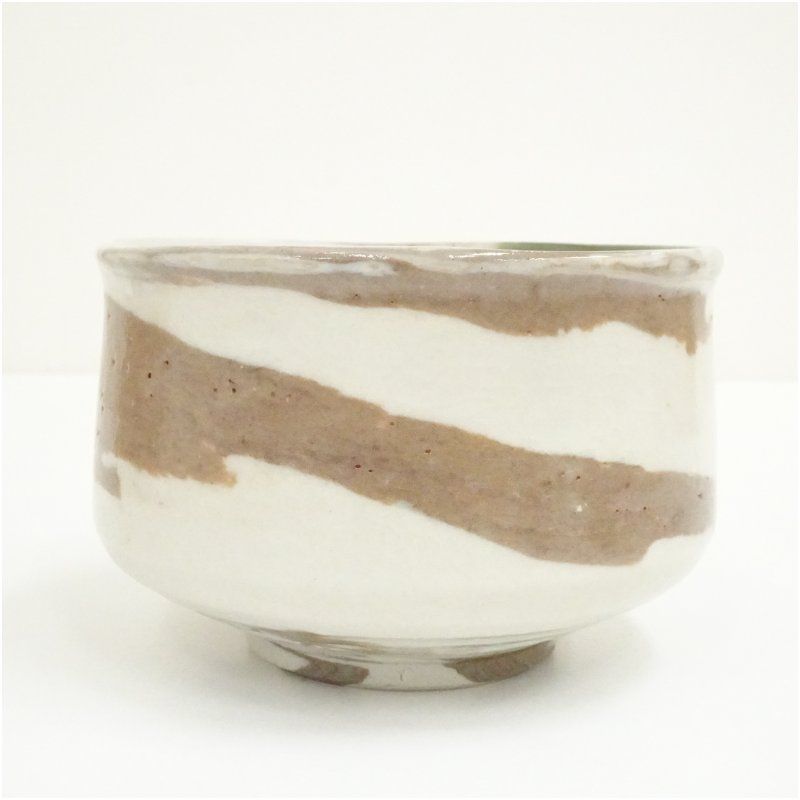 骨董品　茶碗　共箱 己山造 瀬戸茶碗（共箱） 茶道 抹茶 おしゃれ 抹茶茶碗 抹茶碗 和食器