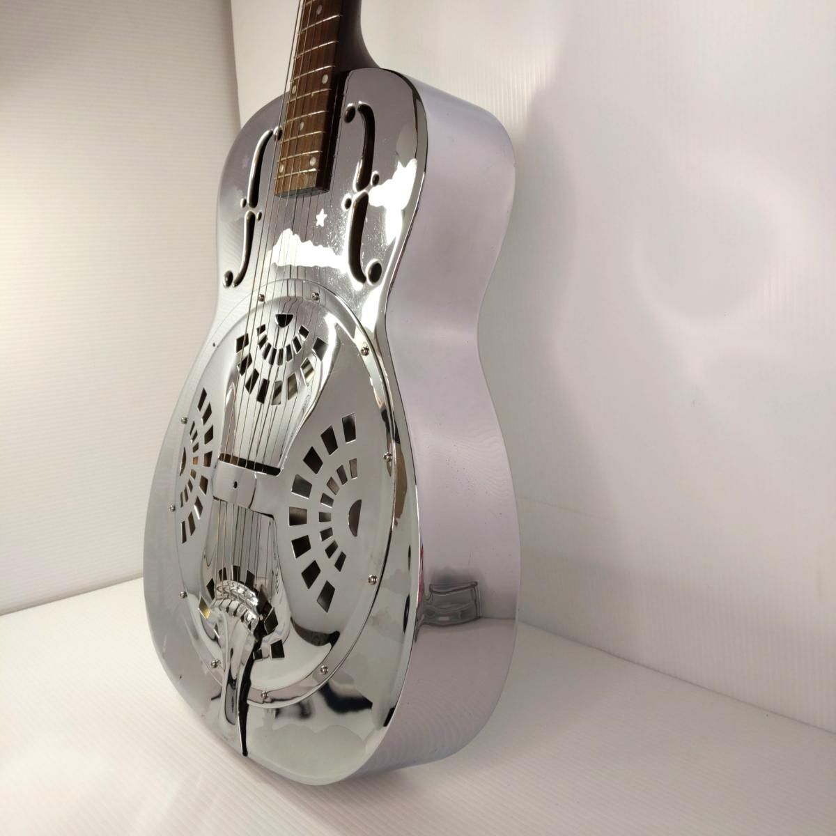 品 Dobro ドブロ リゾネーターギター DM 33 H〇YR 54305〇