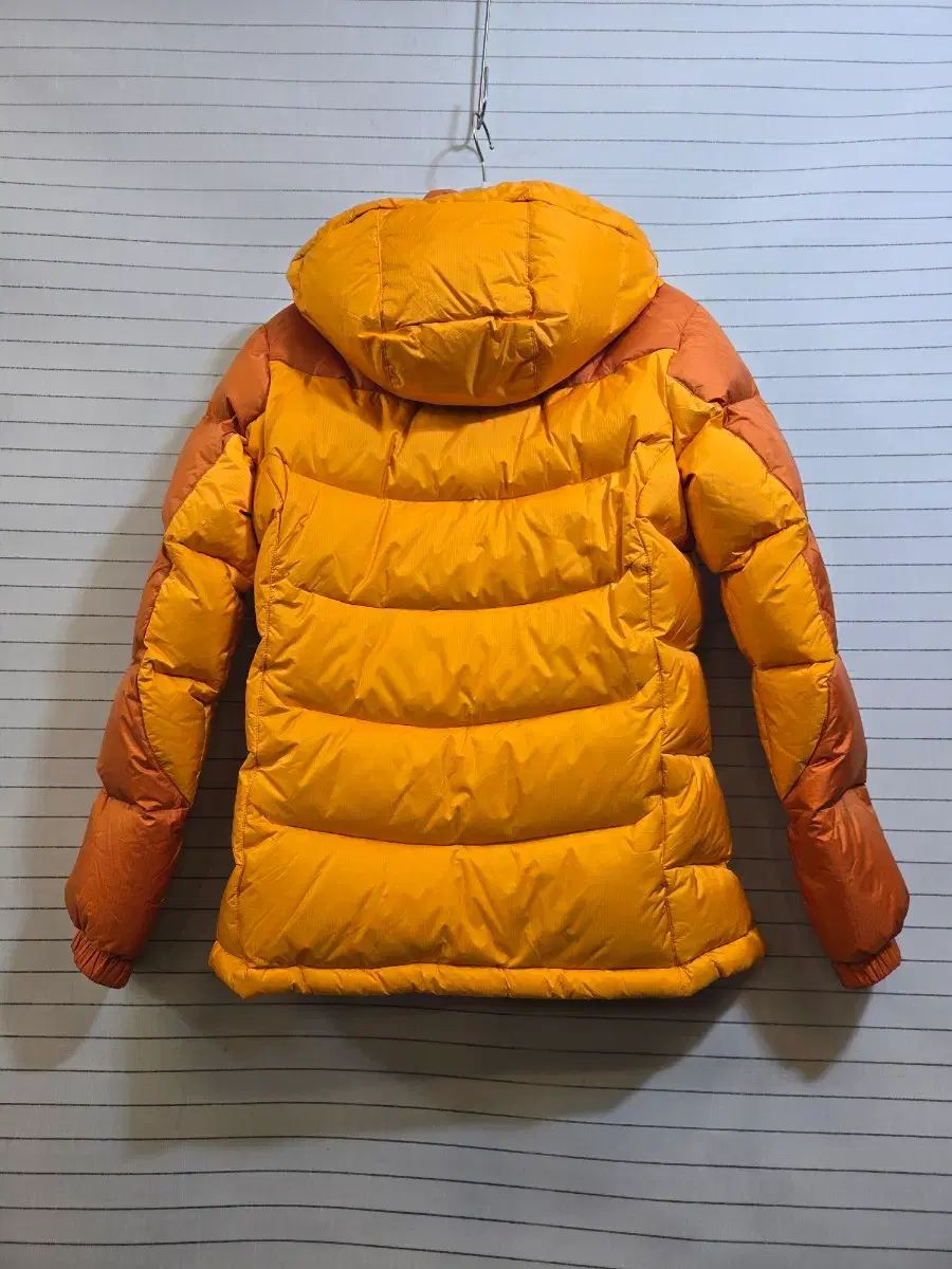ダウンジャケット オレンジ|イェロー