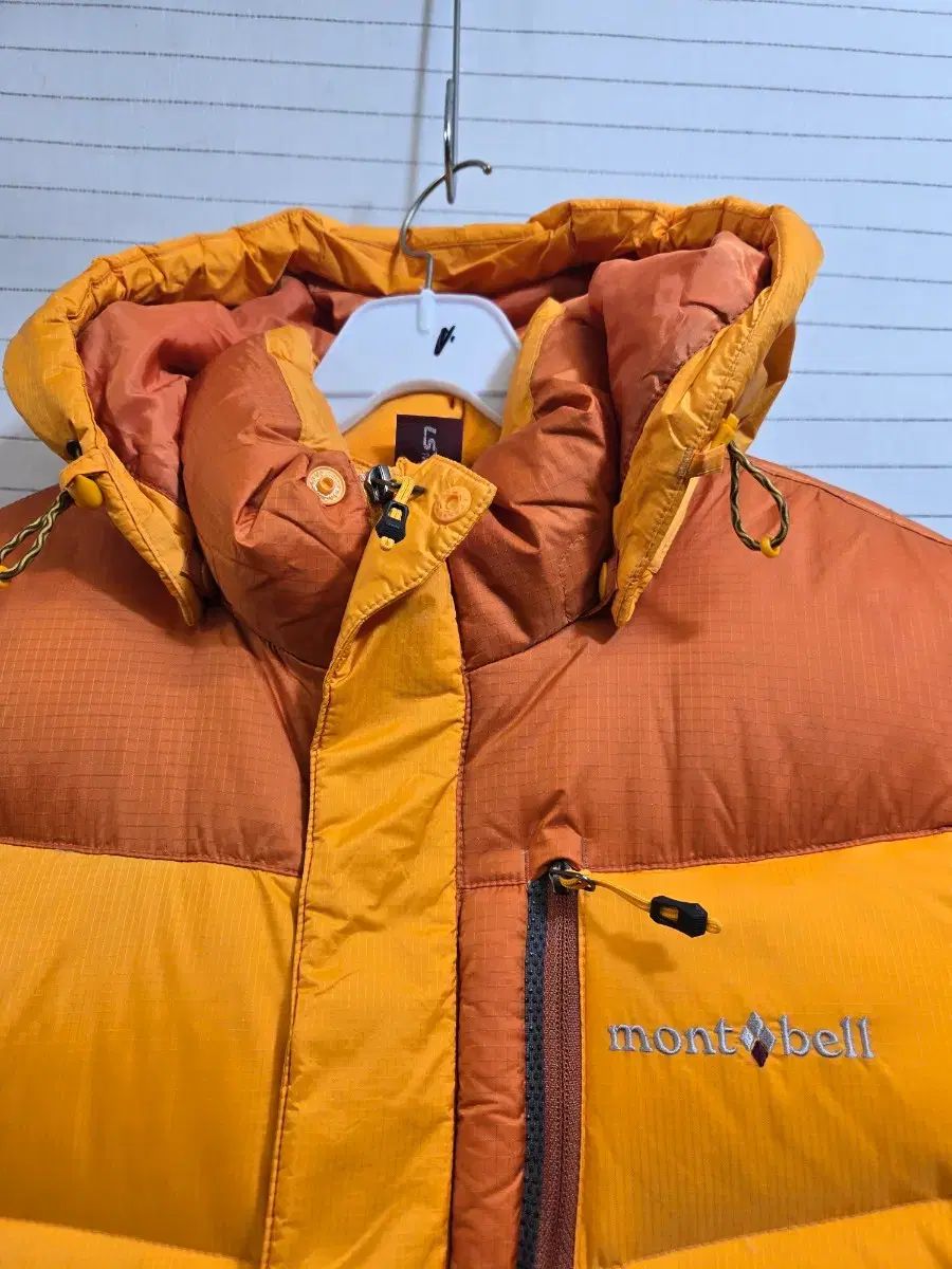 モンベル 軽量 ダウンジャケット オレンジ|イェロー
