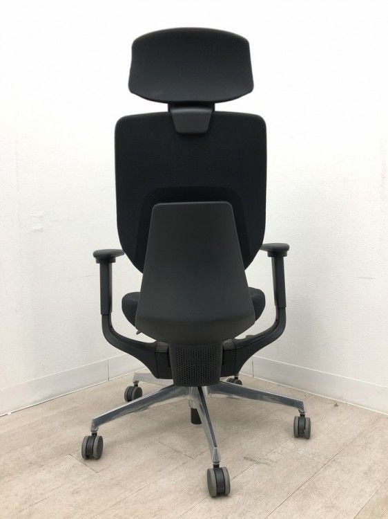 コクヨ 可動肘付イングチェア