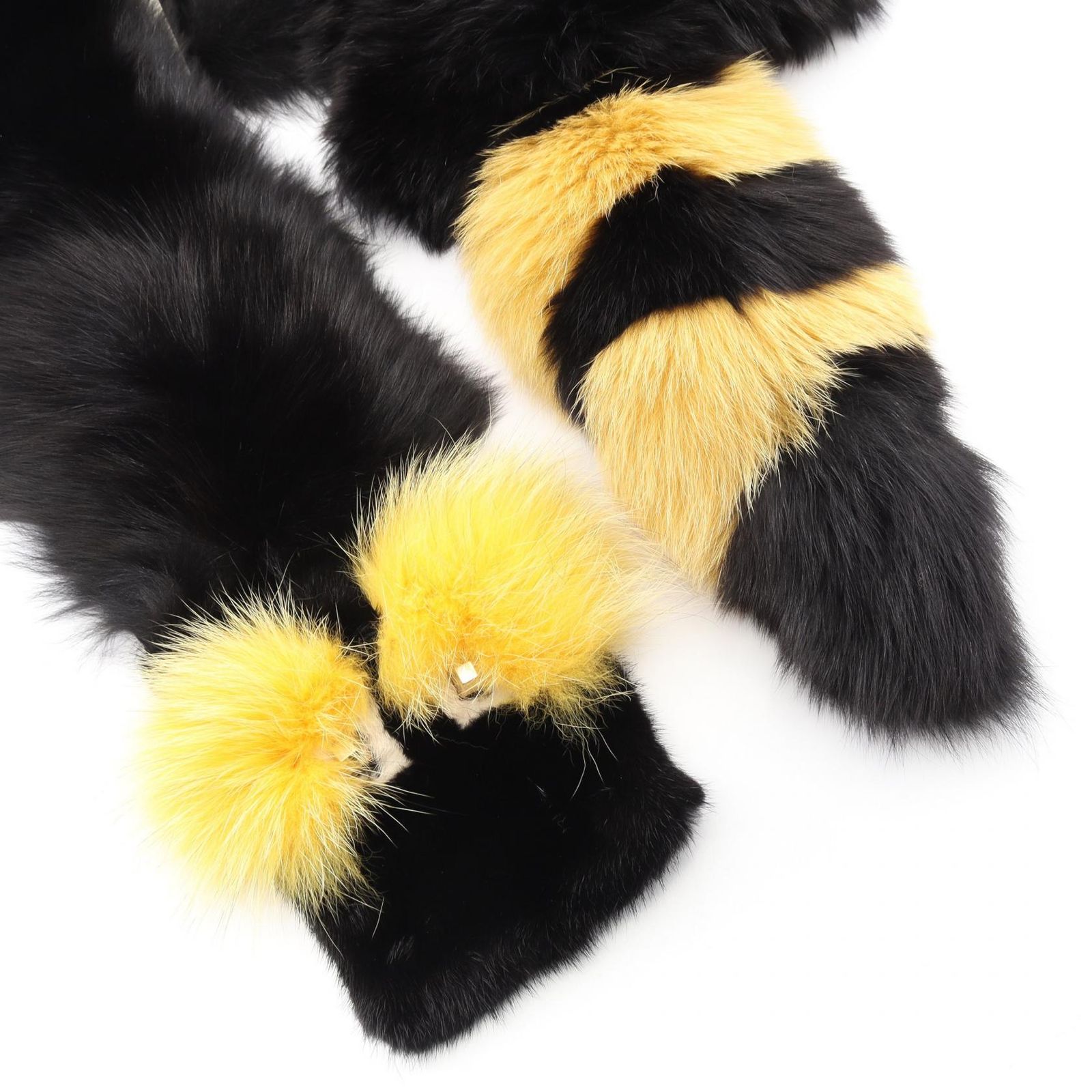 FENDI  フェンディ　モンスター マフラー FENDI フェンディ Gold Edition モンスター マフラー - メルカリ