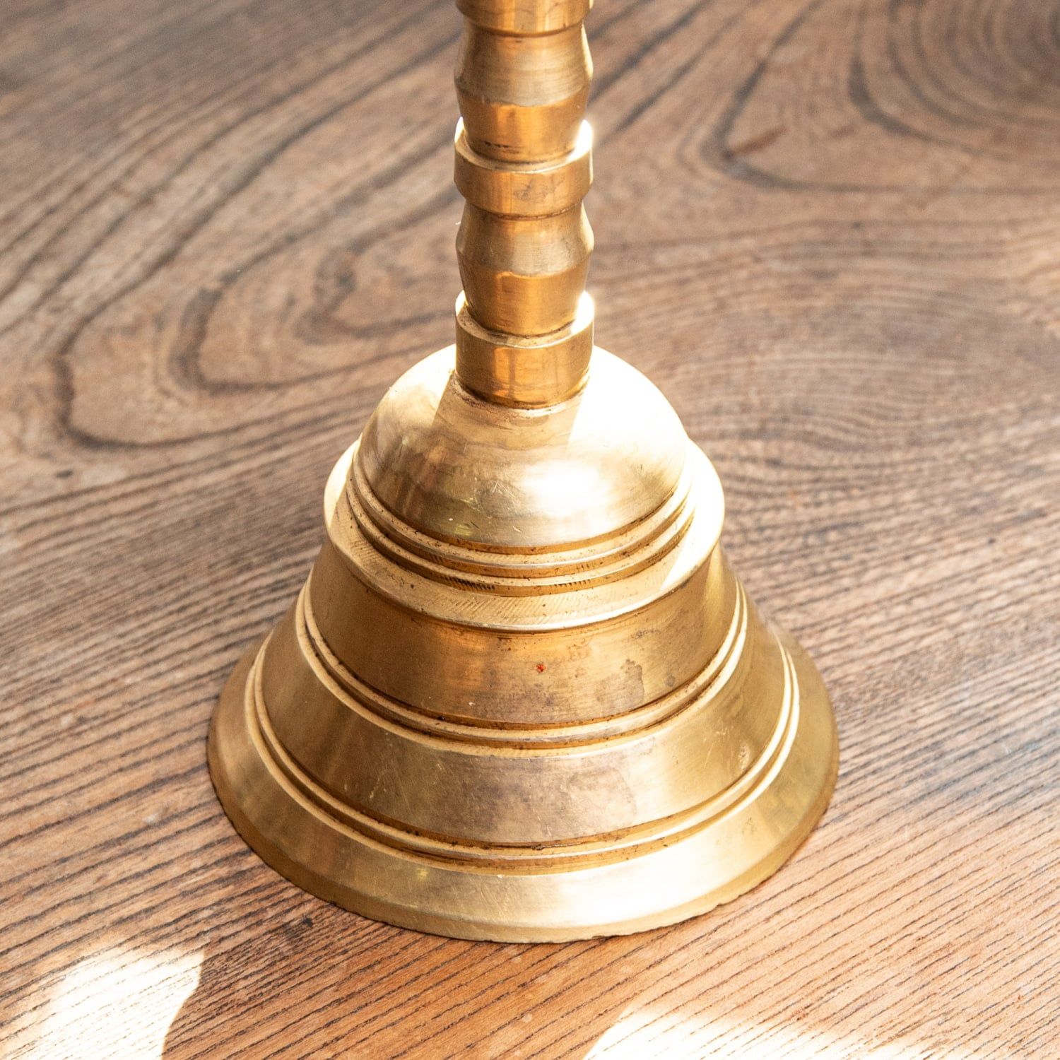  1点物 ナーガとガルーダのハンドベル 寺院サイズ 高さ 21 5 cm 1 kg インド 打楽器 民族楽 パーカッション 打楽器 楽器 機材