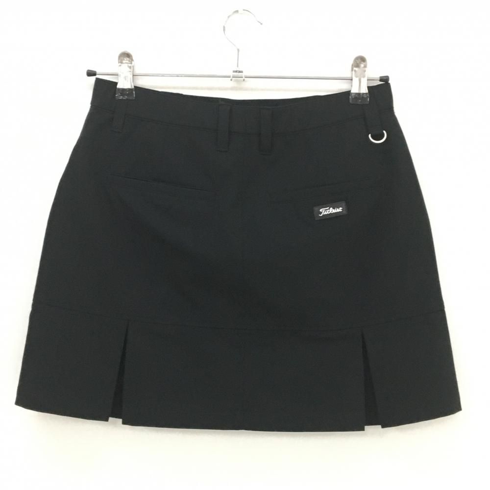 美品】タイトリスト スカート 黒 裾ボックスプリーツ ロゴプリント