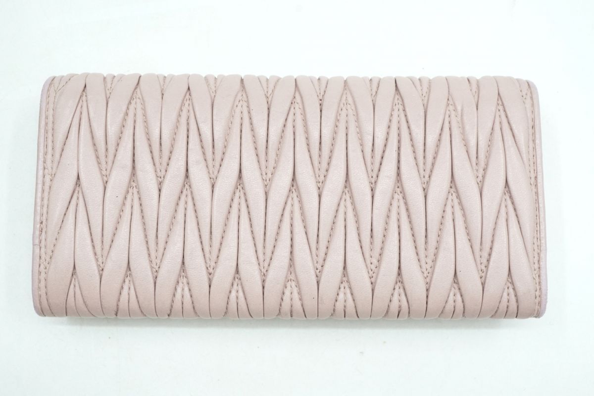 ミュウミュウ 二つ折り 長財布 マテラッセ ギャザー ラインストーン