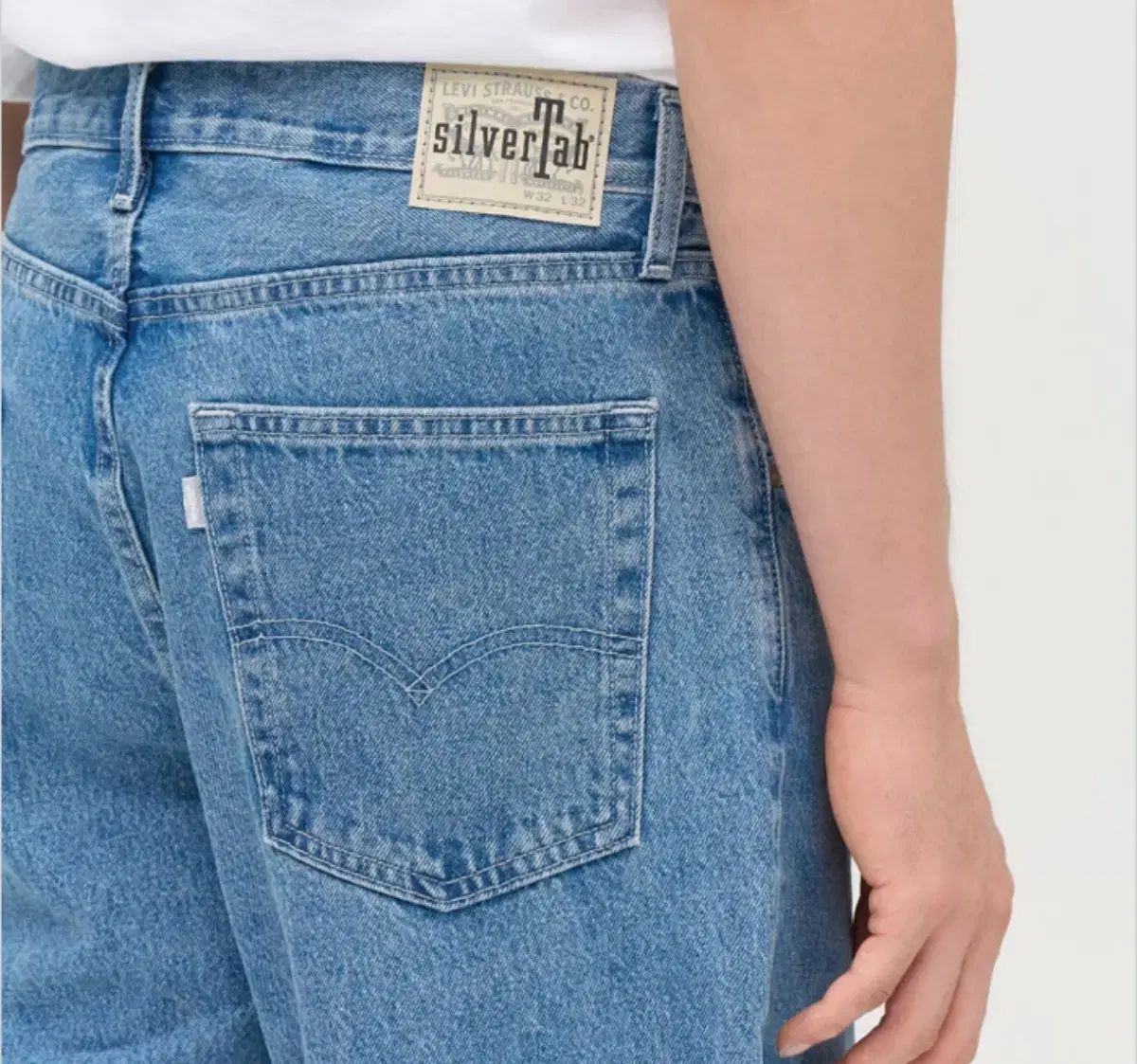 リーバイス シルバータブ デニム 32