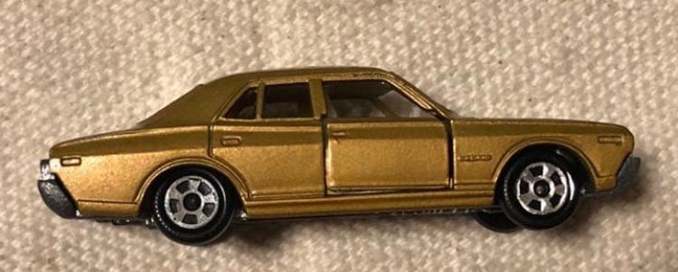 香港製トミカ】 NO.33 日産 セドリック 香港製ミニカー NISSAN CEDRIC