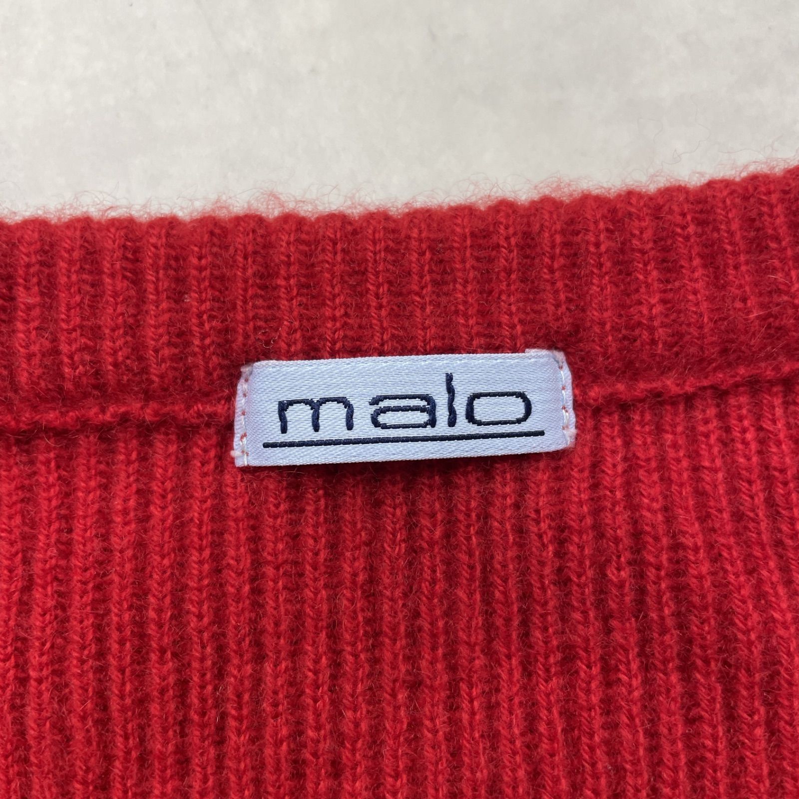malo マーロ ニットトップス リブ クルーネック カシミヤ100％ レッド