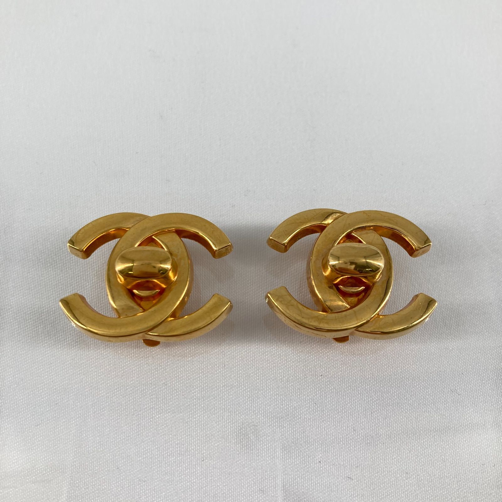 CHANEL（シャネル）ココマーク 96P イヤリング ゴールド - メルカリ