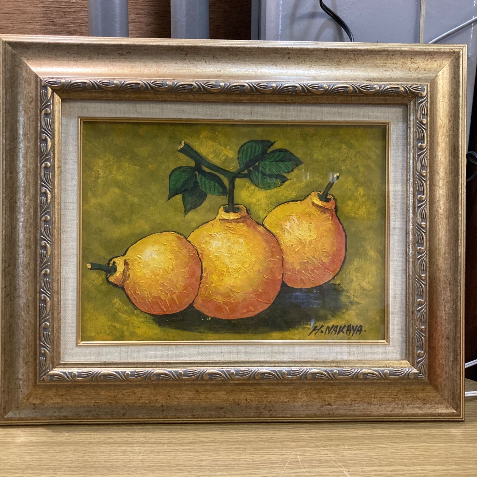 肉筆油彩画 「三宝柑」 仲谷宏作美術品 油絵 インテリア 額縁付き 肉筆 仲谷宏 「三宝柑」 林風会会員 F4号 油彩 絵画 - メルカリ