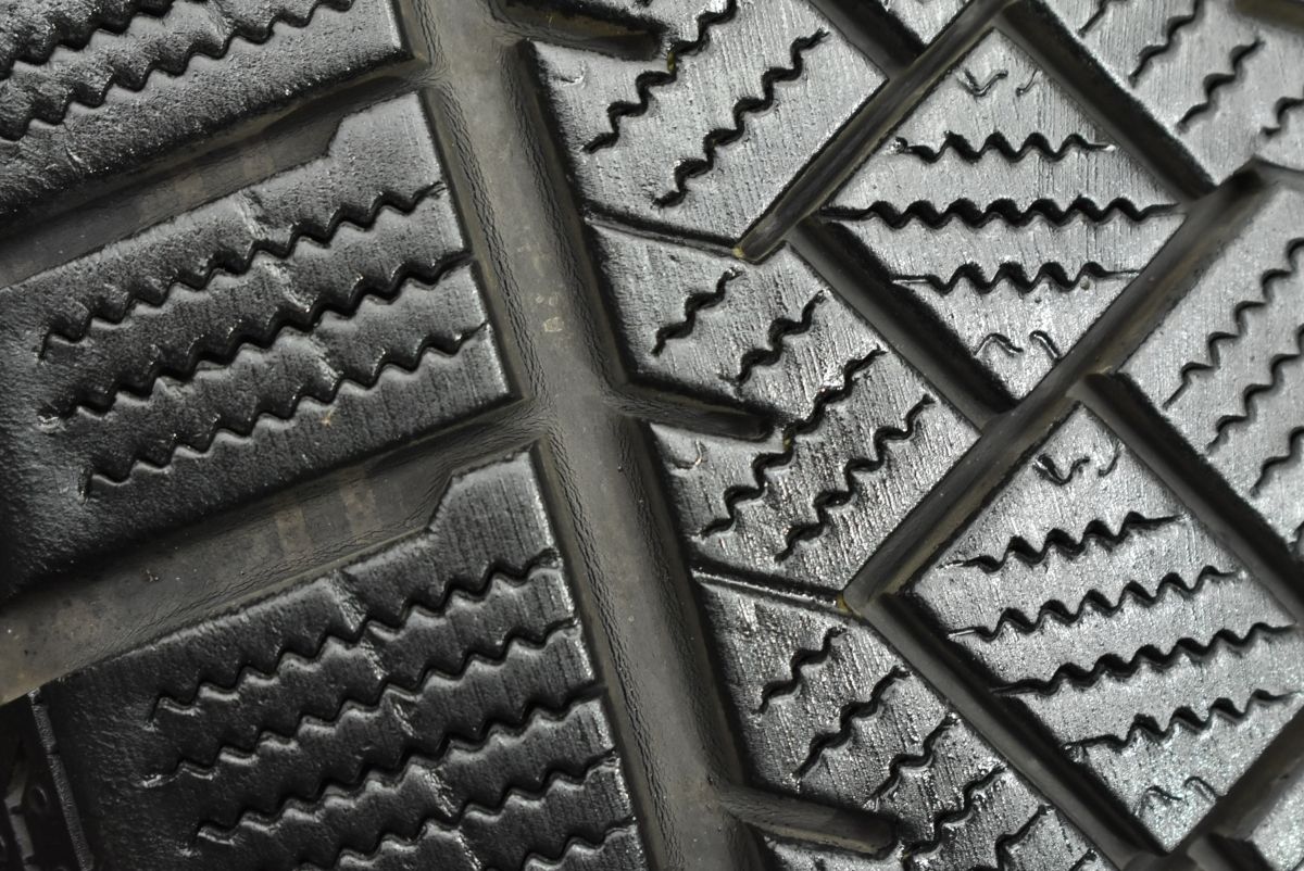 ピレリ アイスゼロ