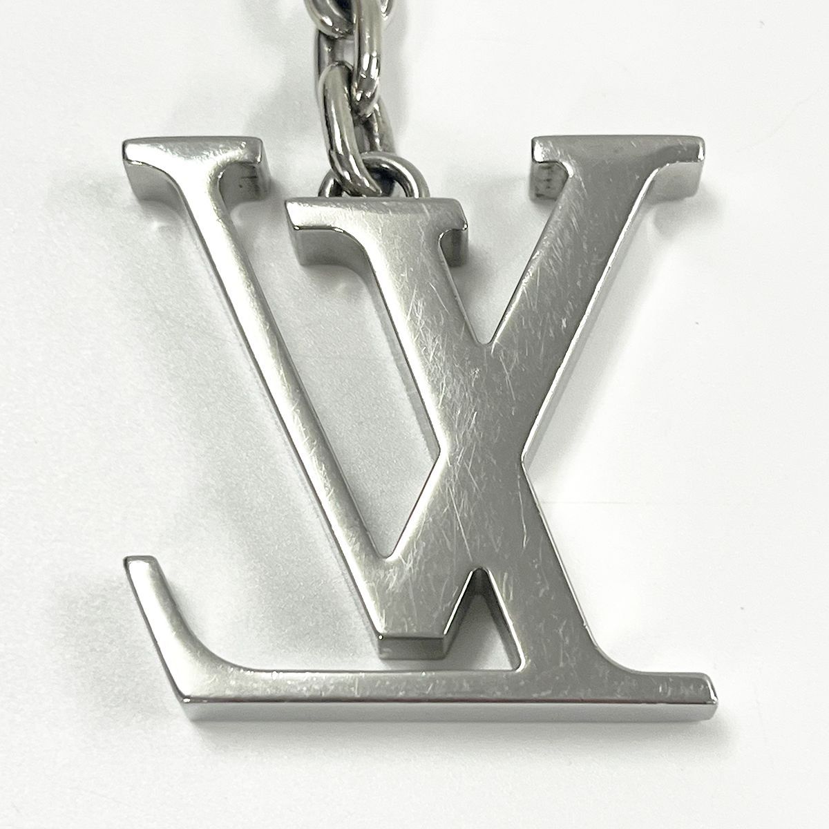 LOUIS VUITTON ルイヴィトン LVイニシャル キーリング M 01192 キーホルダー キーリング 小物 レディース