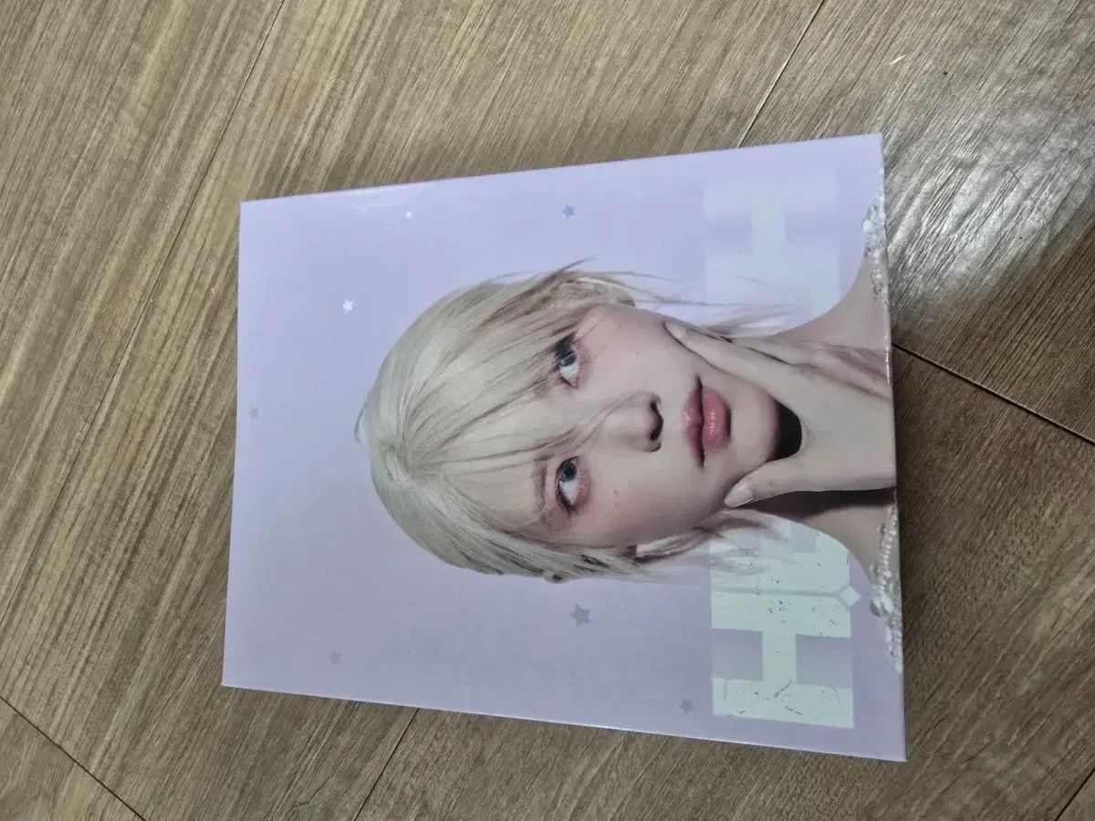 IU公式トレカアルバム - メルカリ