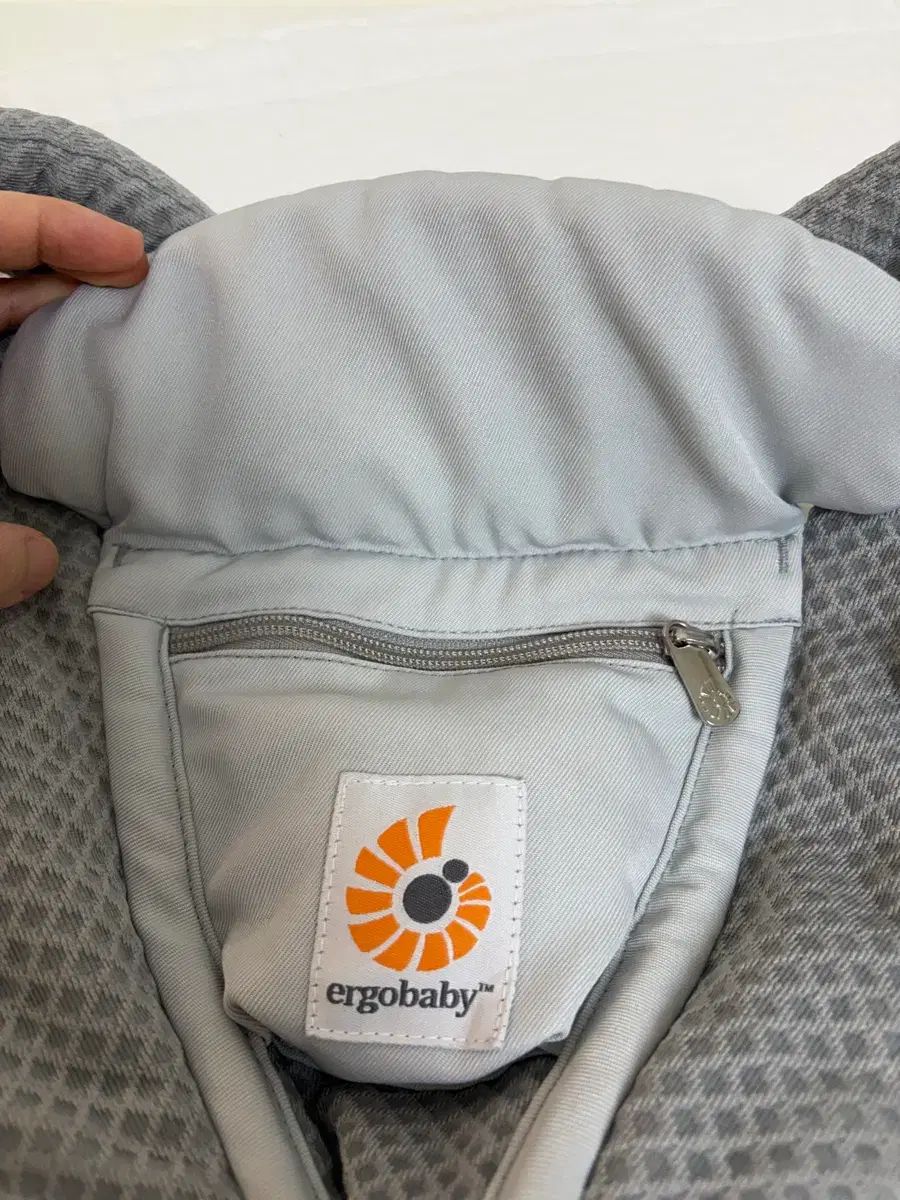 エルゴベビー オムニブリーズ パールグレー