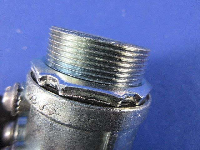 材料・資材 厚鋼ねじなし防水型コネクタE-39(8個入)(キズ・汚れ有