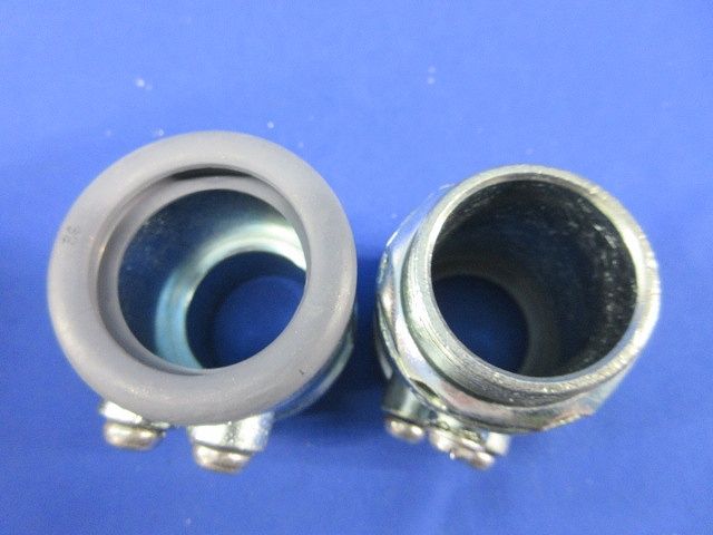 材料・資材 厚鋼ねじなし防水型コネクタE-39(8個入)(キズ・汚れ有