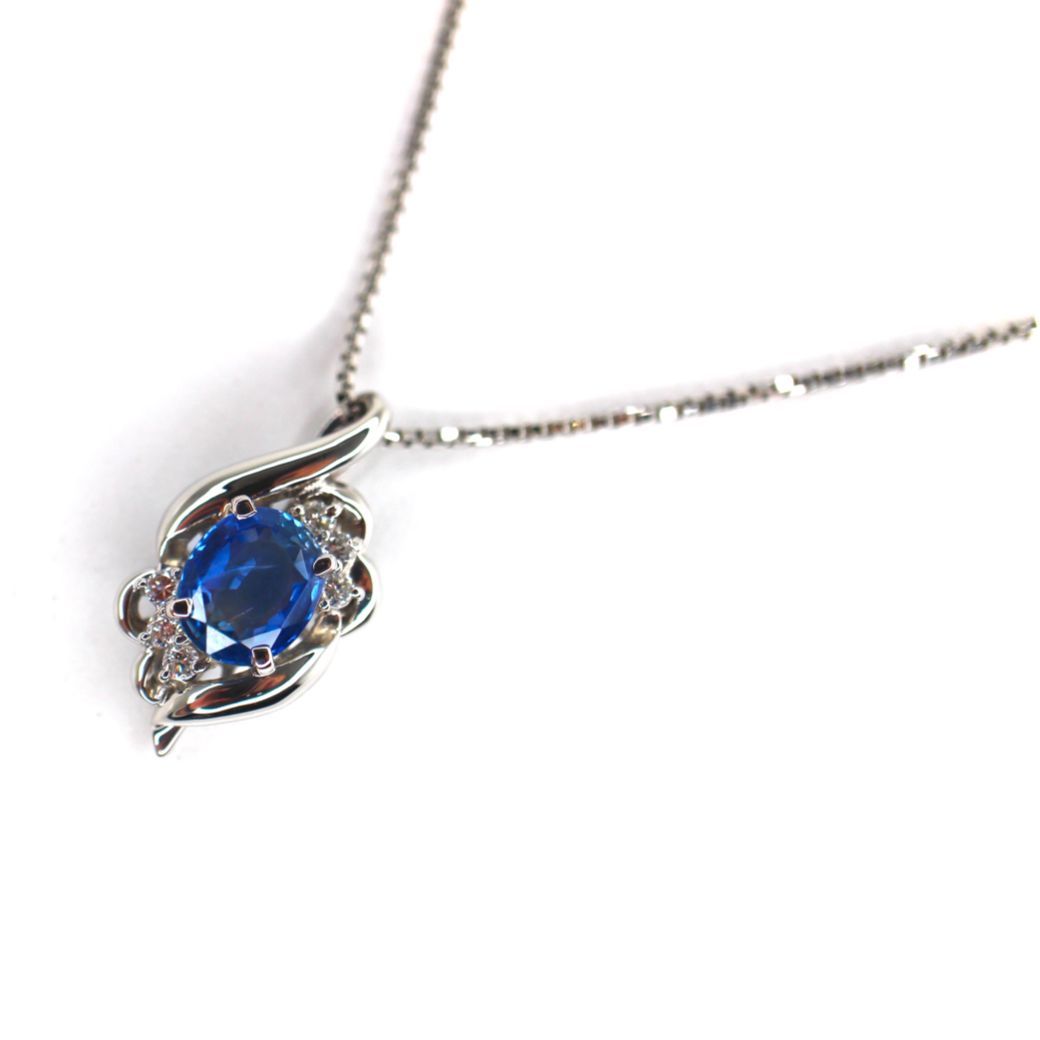 サファイヤ付きネックレス】 Pt850 刻印あり S 1.83ct D 0.16ct 4.1g