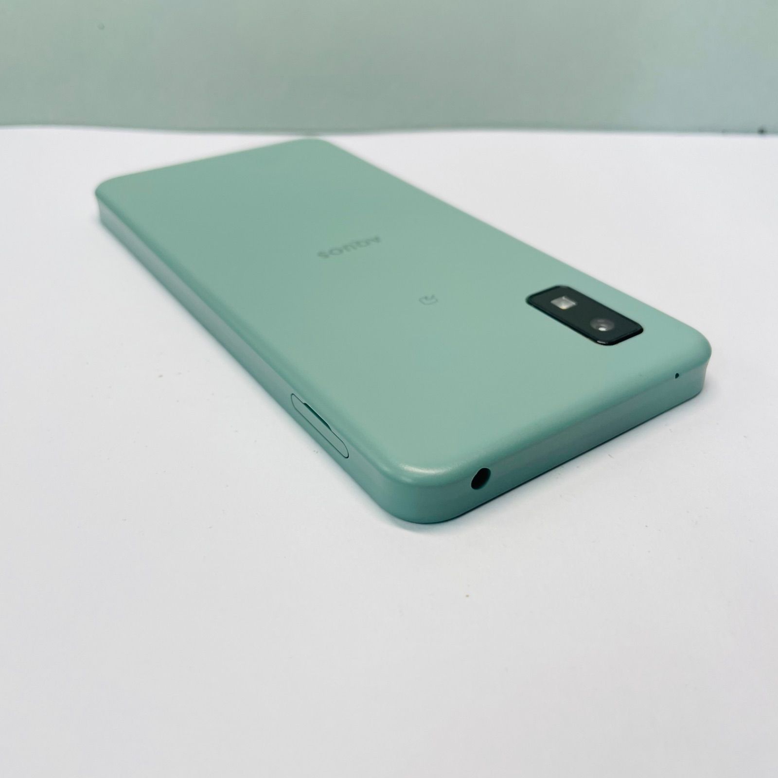 AQUOS wish2 A204SH SIMフリー 93530 - メルカリ