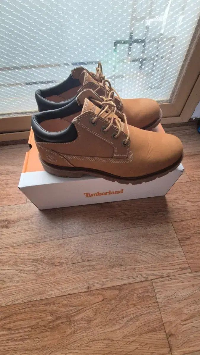 Timberland ウィートブラウン ロー 270