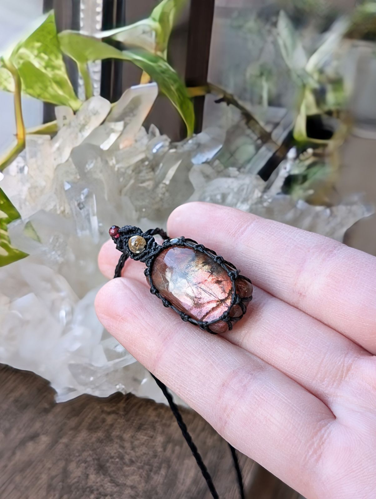 マクラメネックレス