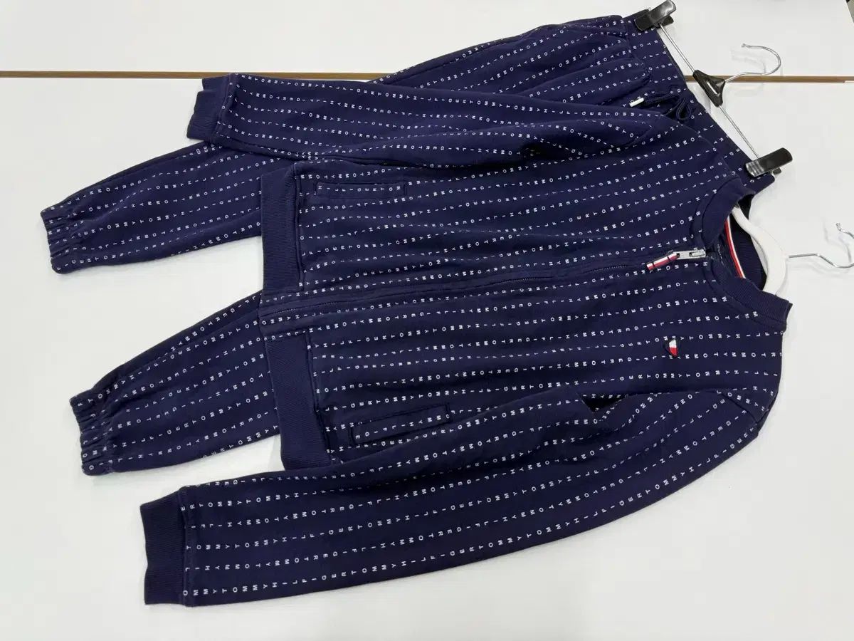 J4077 新品 ベルナールザンス BAC J 2Pウールサキソニーパンツ 36