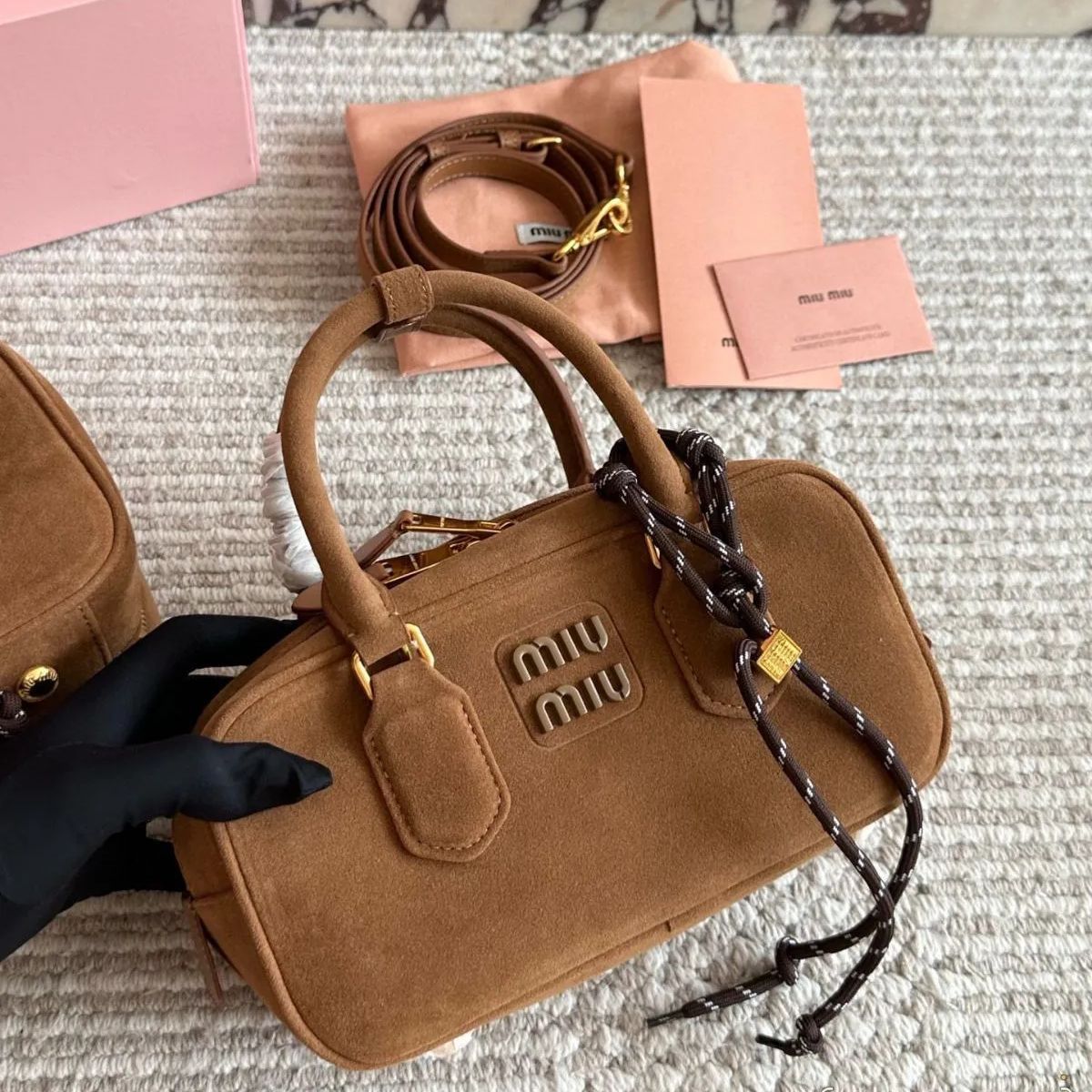 ミュウミュウ ミニボストンバッグ ショルダーバッグ - メルカリ