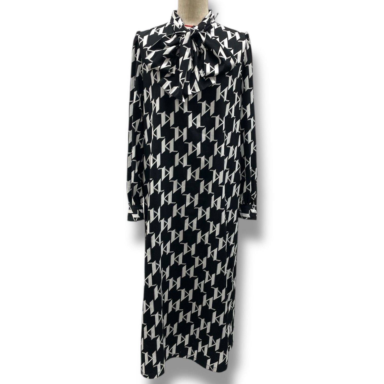 ナラカミーチェ レター風プリント ボウタイワンピース シャツワンピース ひざ丈 リボン モノクロ 30 22 54 922 黒 ブラック 白 ホワイト レディース 春 秋 ゴーゴー古着マルイファミリー 23 No 251