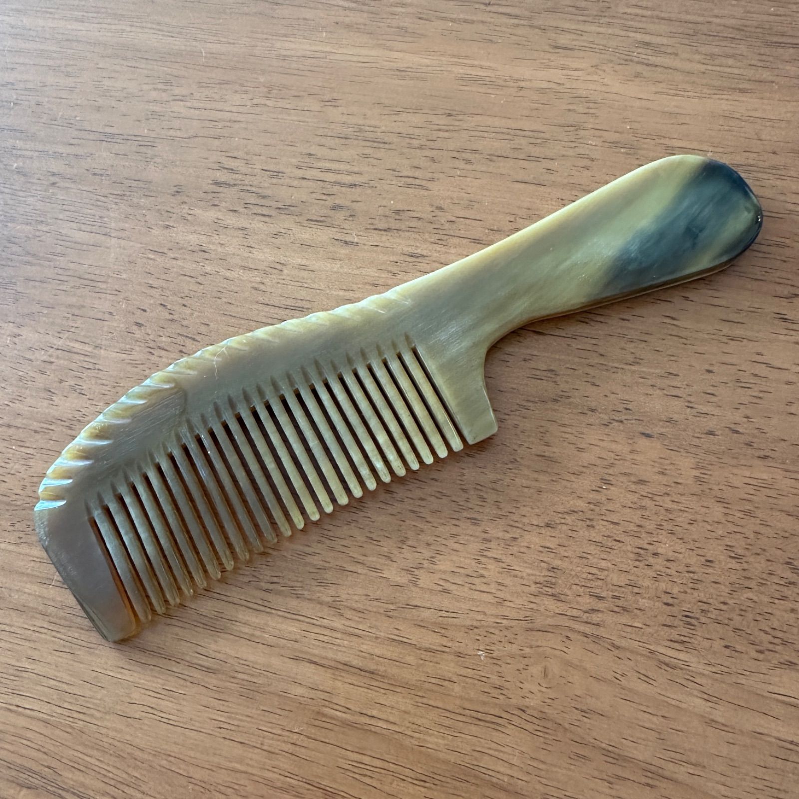 天然素材のやさしい水牛コーム ベージュ&ホワイト - メルカリ