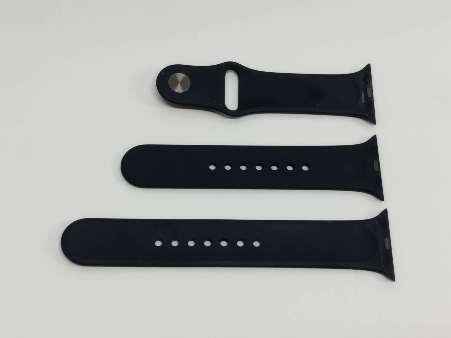 Apple Watch SE 第2世代 GPS セルラー 40 mm A 2725 ミッドナイト MNPL 3 J