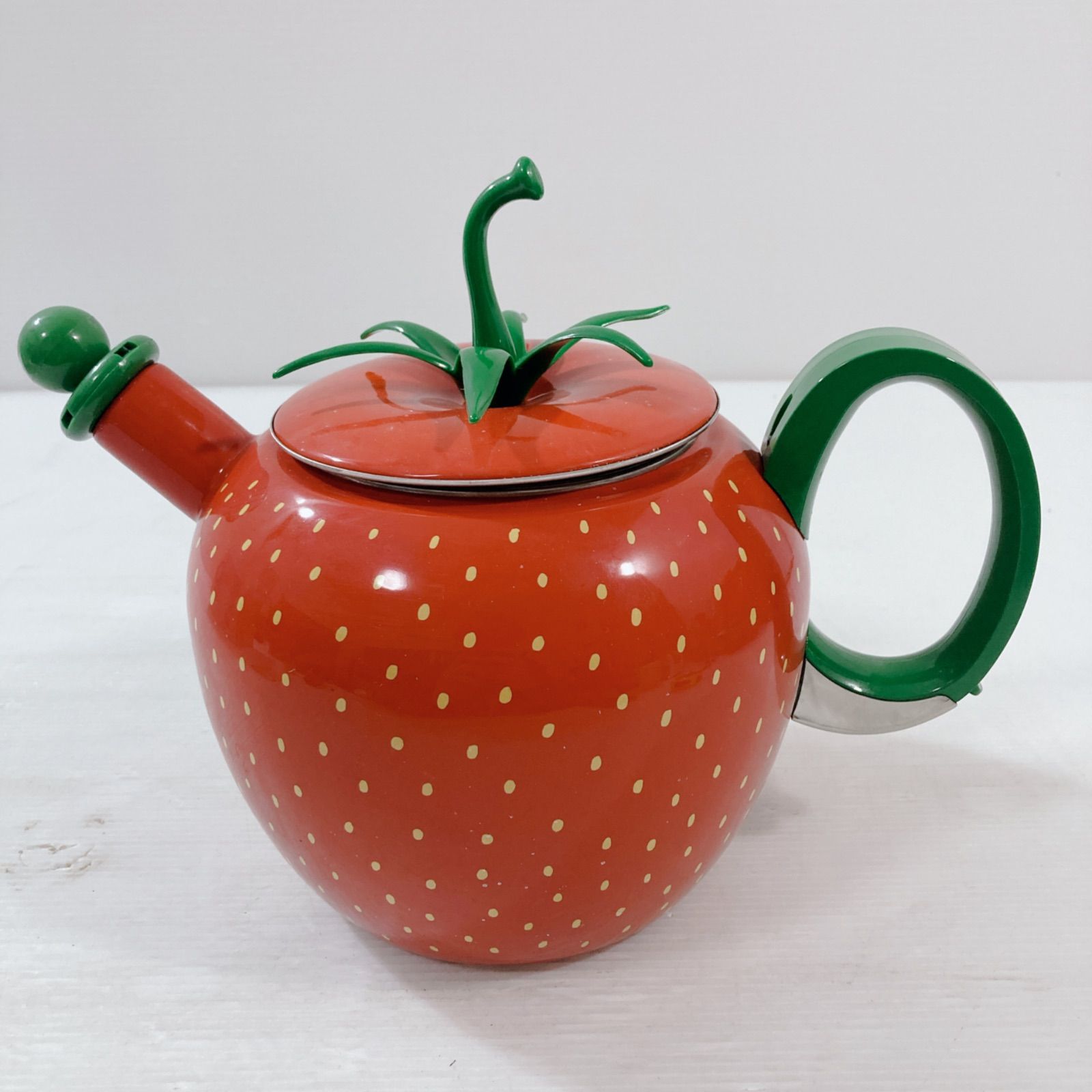 FRUIT KETTLE いちご ヤカン おしゃれ カワイイ 湯沸かし器 ケトル