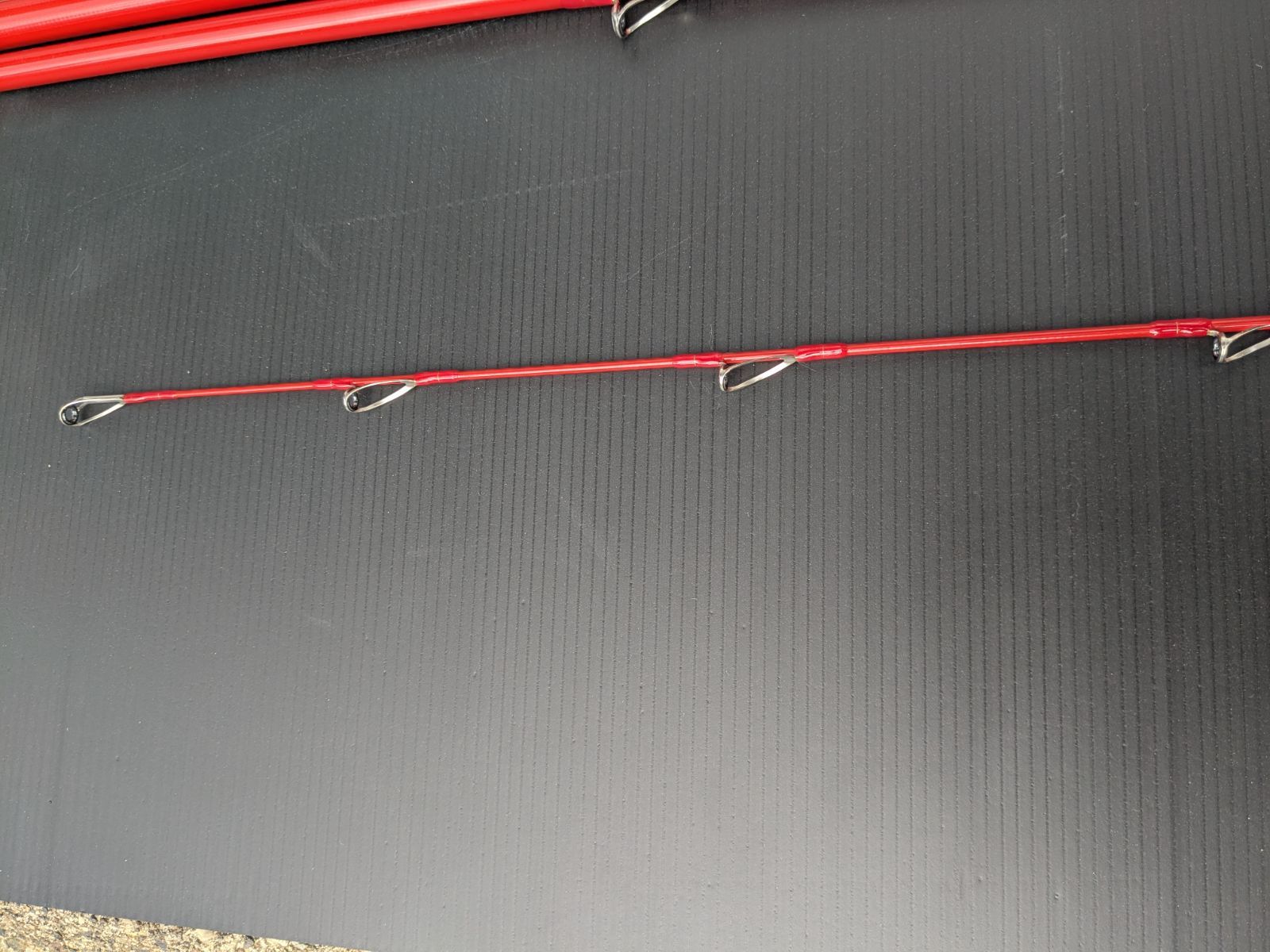  ＃釣武者 石鯛竿 鬼丸545 ﻿ 石鯛釣り 底物釣り 釣り竿 5 45メートル 赤色 レッド 磯竿 ロッド