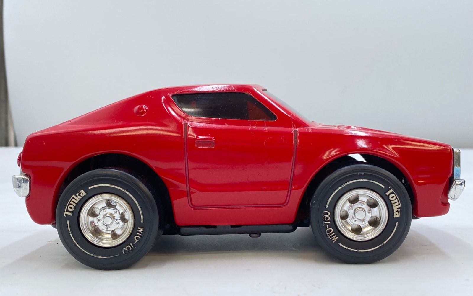 日産　スカイライン2000GT ターボ 　ミニカー　ブリキ　旧車 日産スカイライン ケンメリ2000 GT イチコ ブリキ ミニカー 昭和