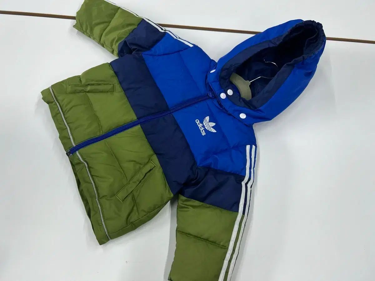 中古】【非常に良い】日経アート・オークション・データ 2007 中古非常