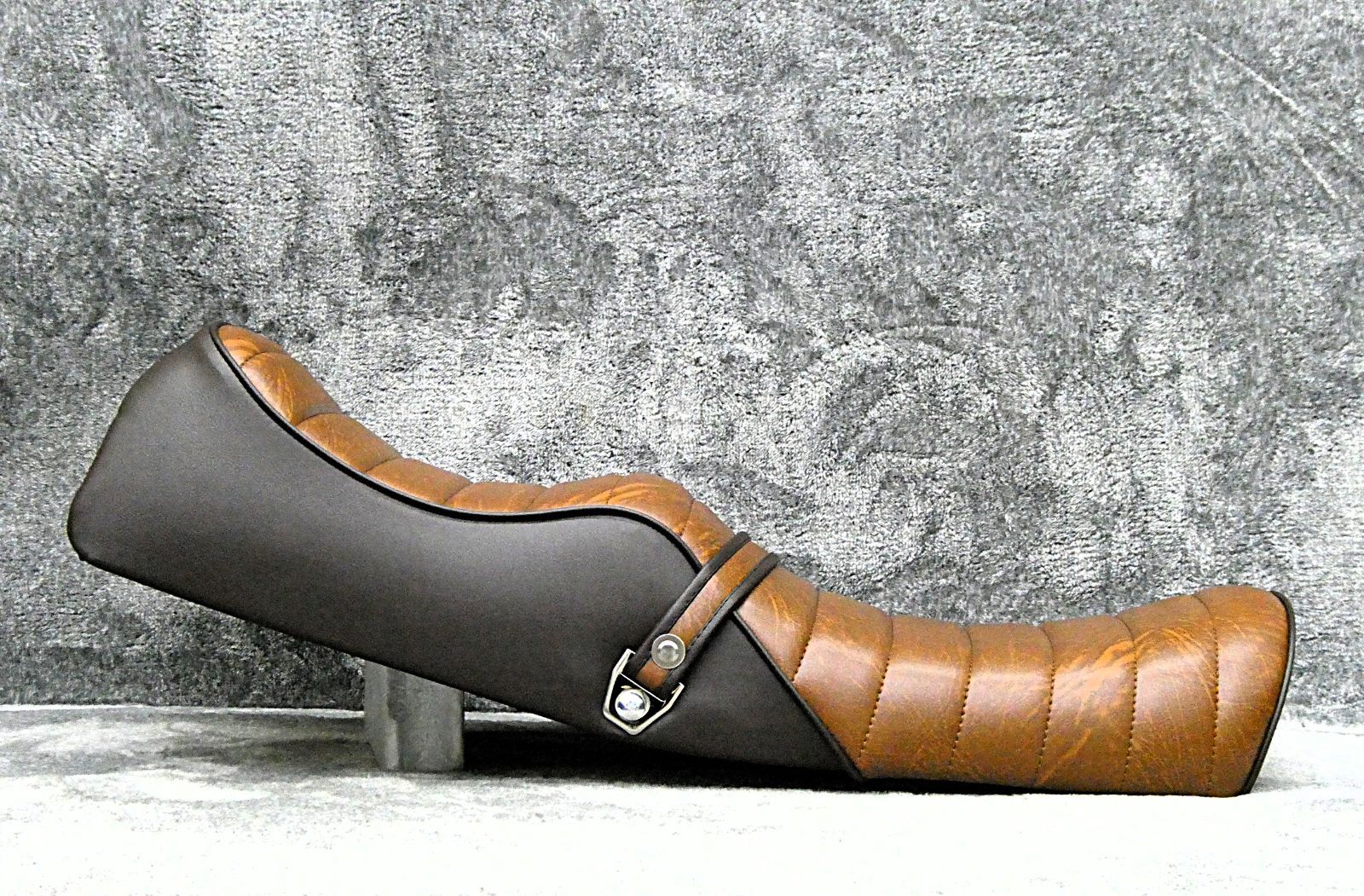 Z1000MK2 茶ツートン タックロールシート/ブラウンZ750FX-1 あんこ抜き