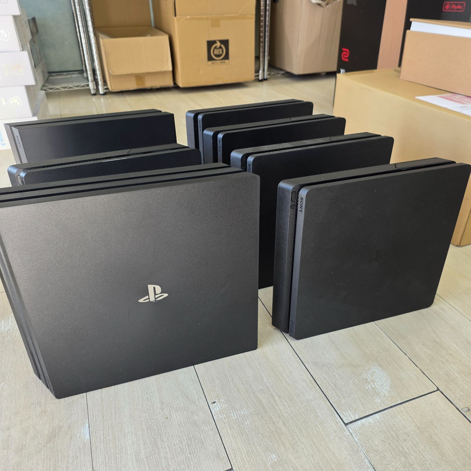 PS 4 PRO プレイステーション4 プレステ4 本体 動作未 倉庫整理中