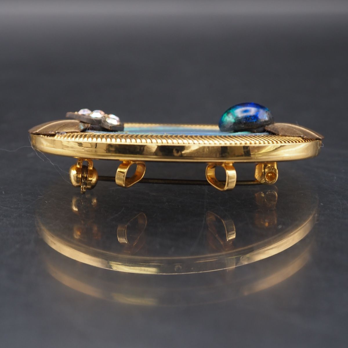 J 224 MARENA マレナ hand made in W.Germany刻印 ブローチ シェル カラーガラス ゴールド デザイン コスチュームジュエリー 西ドイツ製